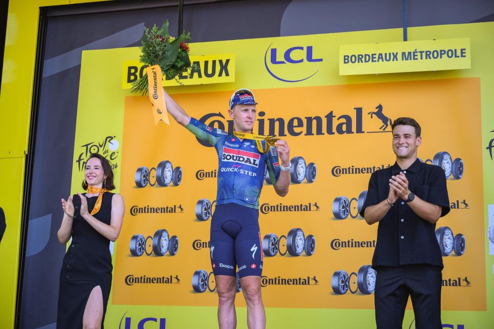 Tim Merlier domina el sprint en Burdeos