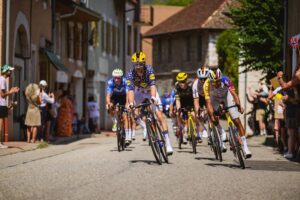 20260722TDF2138_A.S.O.-Charly-Lopez-300x200 Jasper Philipsen ganó al sprint la 17.ª etapa del Tour