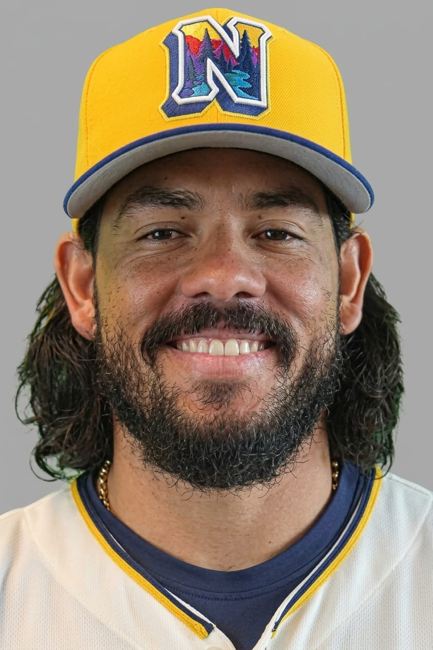 Jorge Alfaro aun con la gorra de los Naturals