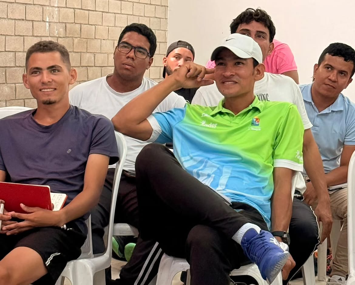 Reunión de árbitros de tenis de la Costa Caribe.